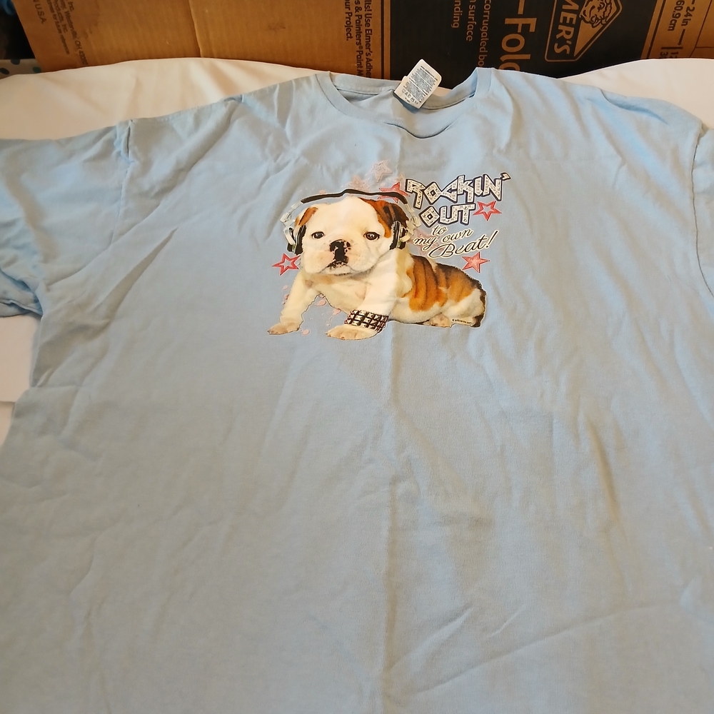 Gildan Light Blue Short Sleeve Tee with Bulldog Graphic